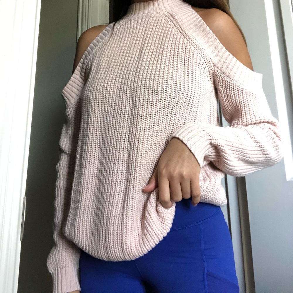 Open shoulder turtleneck